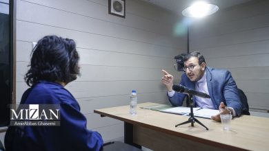 عکس‌های جلسه بازجویی قاتلان داریوش مهرجویی و همسرش